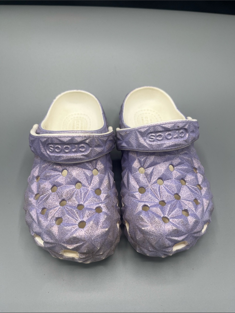 Crocs Classic Iridescent Geo Clog White Purple Unisex Size 11C